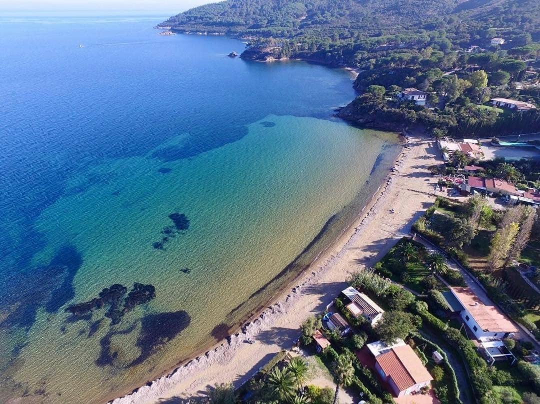 Casina Mare Sulla Spiaggia Capoliveri  Exterior photo